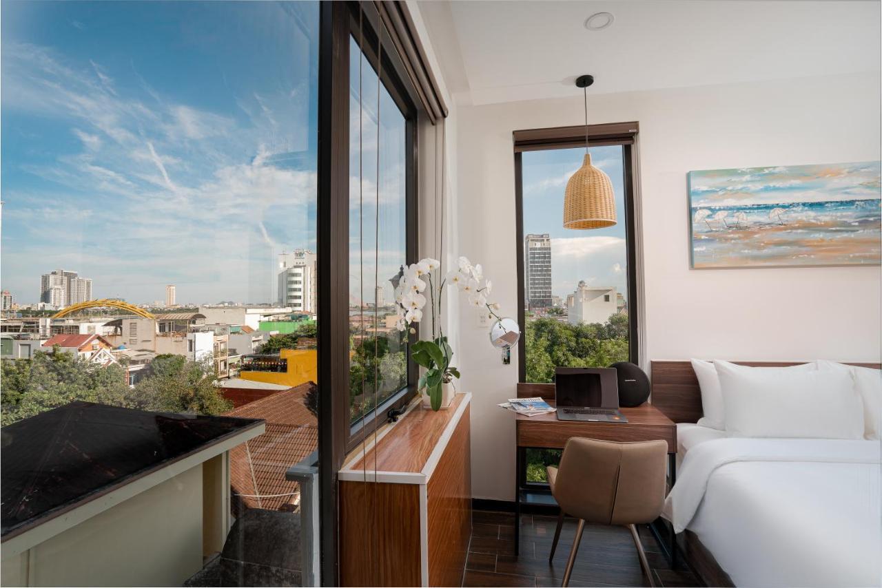 Dragon View Riverfront Hotel ダナン市 エクステリア 写真
