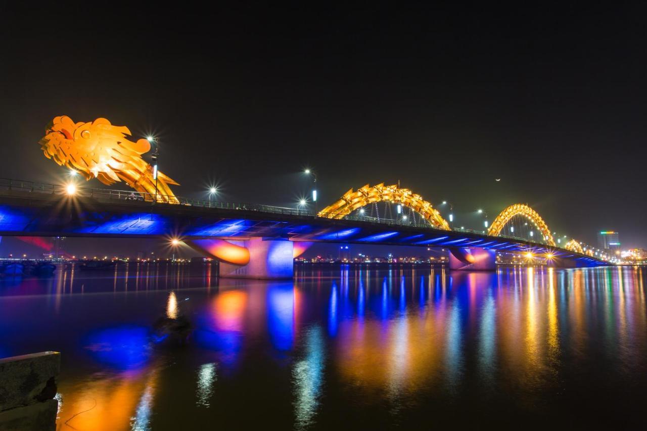 Dragon View Riverfront Hotel ダナン市 エクステリア 写真