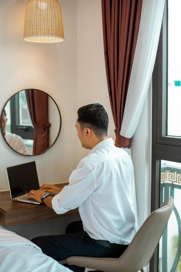 Dragon View Riverfront Hotel ダナン市 エクステリア 写真